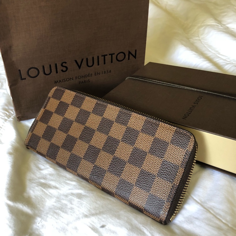 Louis Vuitton clemence wallet